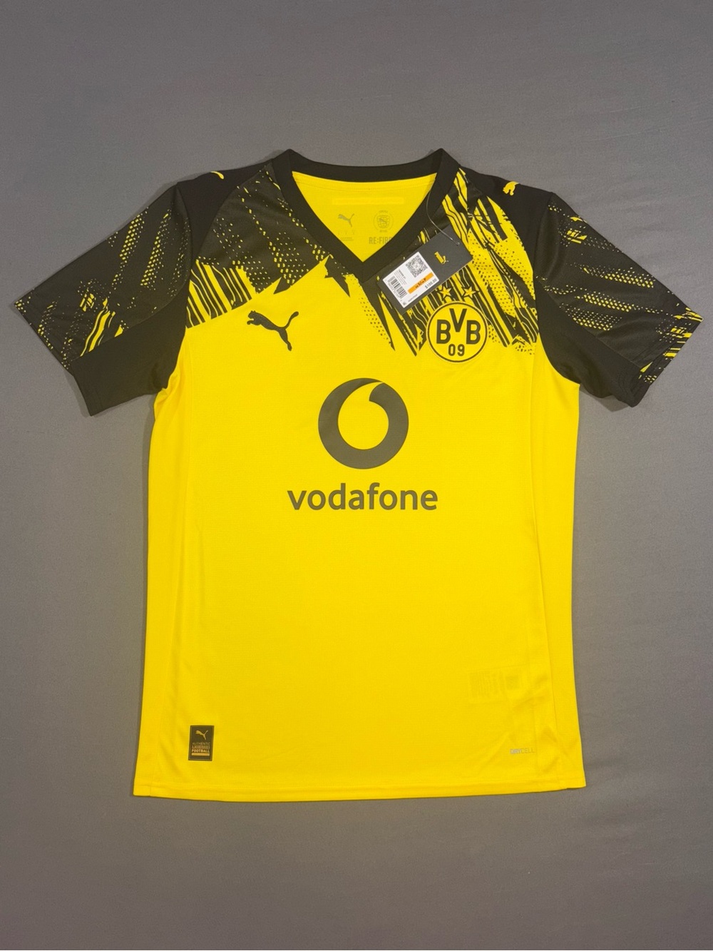 Men’s Puma Borussia Dortmund BVB Soccer Jersey Gold Size SMALL